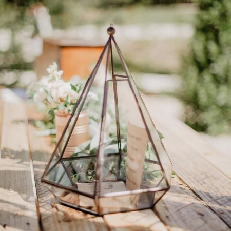 SAL URN 011 2