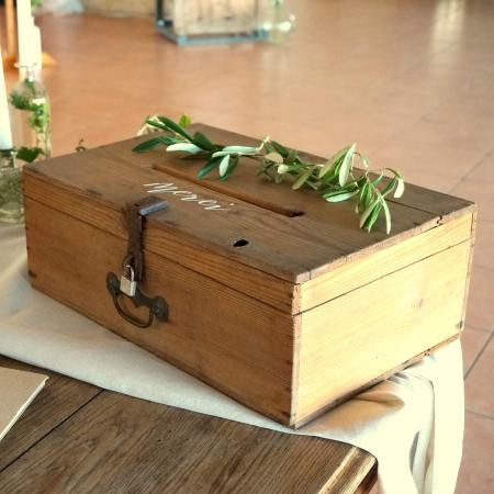 SAL URN 019 4