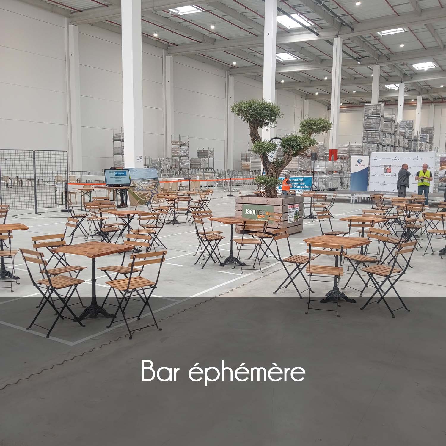 Bar Avec Bandeau Noir