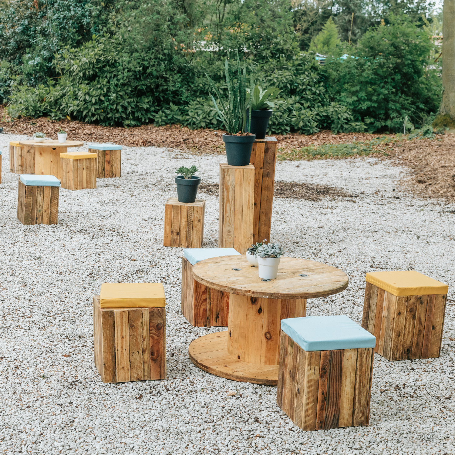 Assortiment Tourets Et Cubes