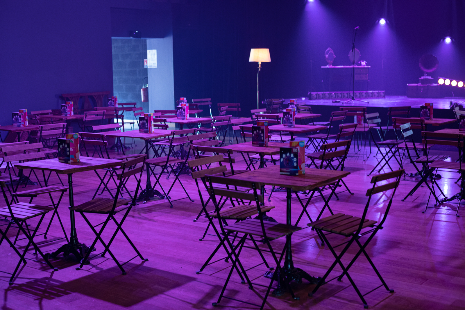 Table Et Chaises Bistrot