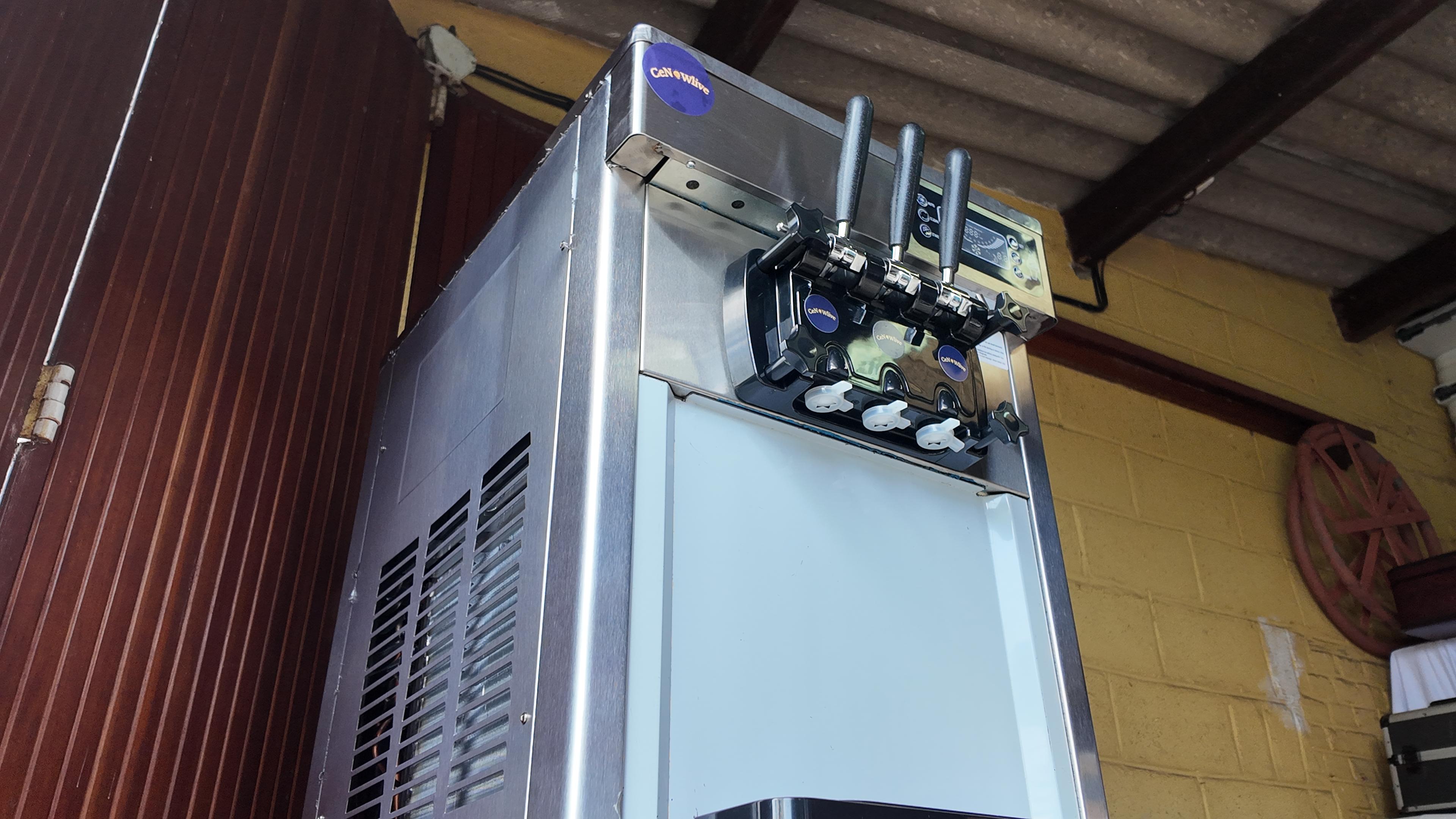 Machine A Glace A L Italienne 3